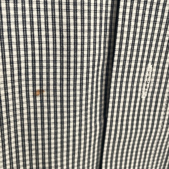 Button down - Picture 4 of 6